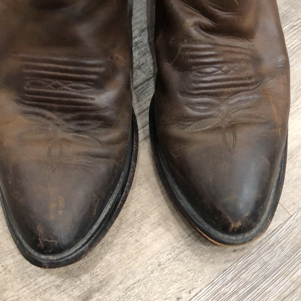 Justin Buck in Brown Boots - Picture 7 of 12